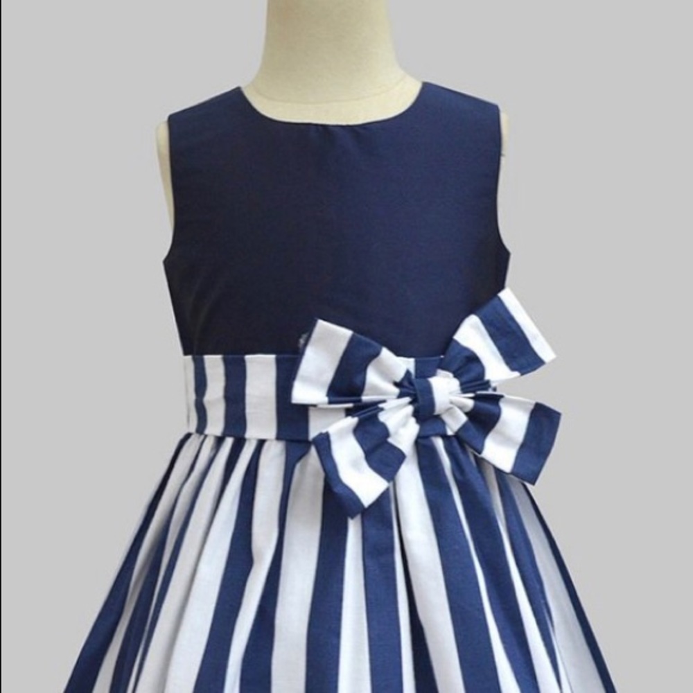3/$15 - NWT navy and white dress